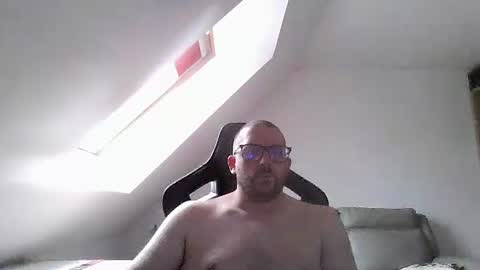 Snapshot of malou2927 chatting on September 10, 9:31 am breton online show from September 10, 9:31 am