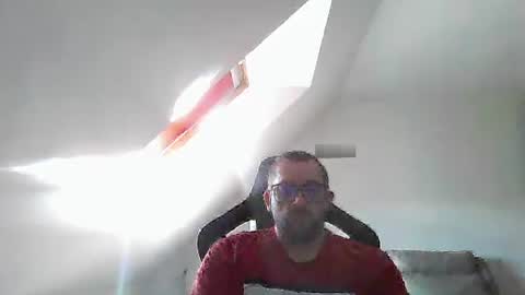 Snapshot of malou2927 chatting on October 13, 1:33 pm breton online show from October 13, 1:33 pm