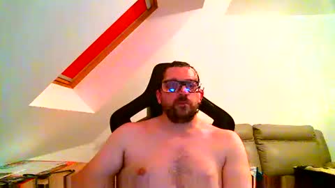 Snapshot of malou2927 chatting on October 26, 10:47 pm breton online show from October 26, 10:47 pm