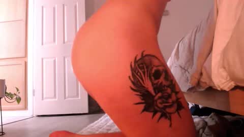 Snapshot of malthevalleyqueen chatting on September 14, 2:44 am Mal online show from September 14, 2:44 am