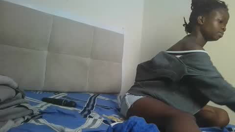 mamaa online show from March 30, 10:22 pm