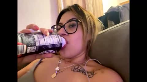 Snapshot of mamaboozey chatting on February 9, 4:11 pm mamaboozey online show from February 9, 4:11 pm