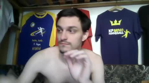 Snapshot of mamamia1789 chatting on February 17, 10:29 am mamamia1789 online show from February 17, 10:29 am