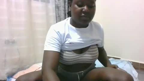 Snapshot of mamasita2023 chatting on January 24, 5:32 pm mamasita2023 online show from January 24, 5:32 pm