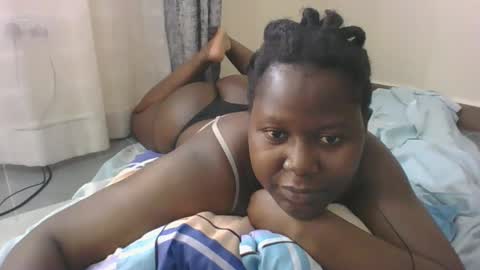 Snapshot of mamasita2023 chatting on January 25, 6:34 am mamasita2023 online show from January 25, 6:34 am