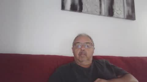 OLDMANFREE online show from January 4, 6:19 pm