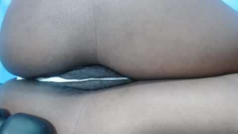 Snapshot of mamy02 chatting on January 23, 8:04 am cristal online show from January 23, 8:04 am