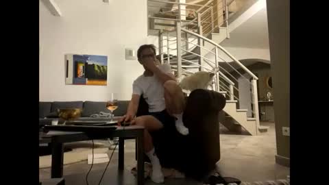 Snapshot of man38110 chatting on May 31, 9:05 pm man38110 online show from May 31, 9:05 pm