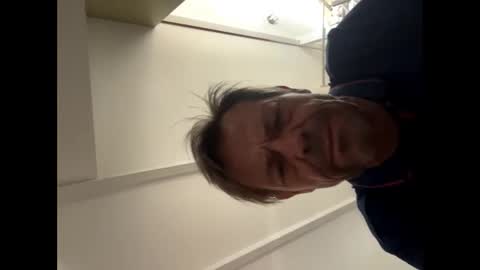 Snapshot of man38110 chatting on June 3, 7:11 am man38110 online show from June 3, 7:11 am