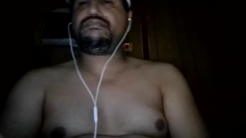 Snapshot of man_new chatting on October 27, 12:15 am Man new online show from October 27, 12:15 am