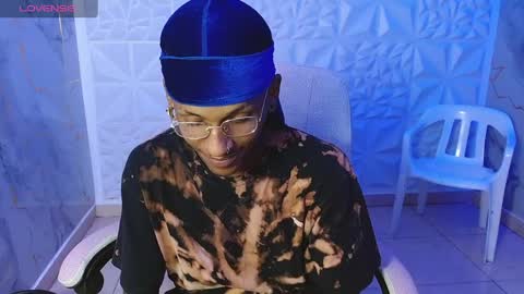 man_sant11 online show from April 8, 5:13 pm