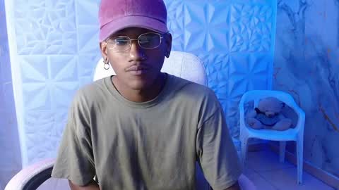 man_sant11 online show from April 12, 4:34 pm