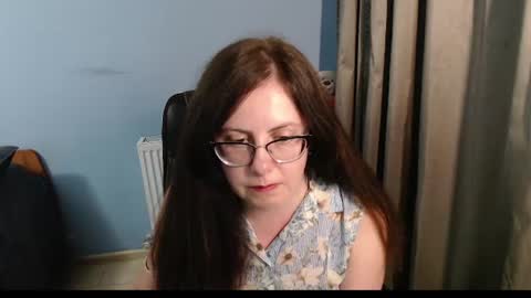 Snapshot of mandarinka28 chatting on July 6, 5:59 pm mandarinka28 online show from July 6, 5:59 pm