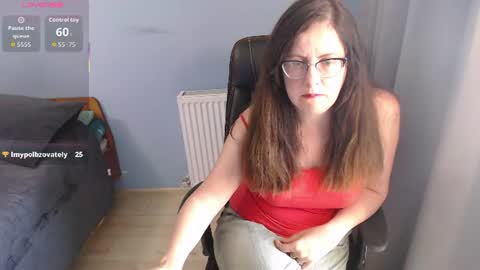 Snapshot of mandarinka28 chatting on July 15, 6:40 am mandarinka28 online show from July 15, 6:40 am