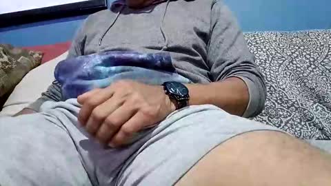 mandrilo7379 online show from February 13, 7:04 am