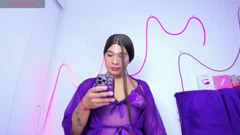 Snapshot of mandy_sugarass chatting on February 17, 9:54 pm Mandy Mosquera online show from February 17, 9:54 pm