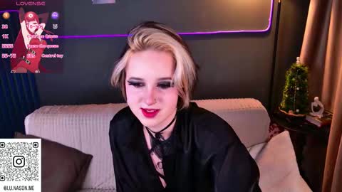 Snapshot of mandy_torres chatting on January 11, 9:31 pm Luna online show from January 11, 9:31 pm