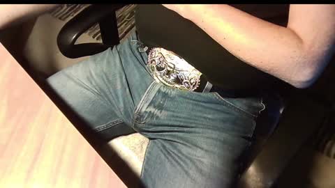 Snapshot of manswed chatting on December 2, 1:24 pm manswed online show from December 2, 1:24 pm