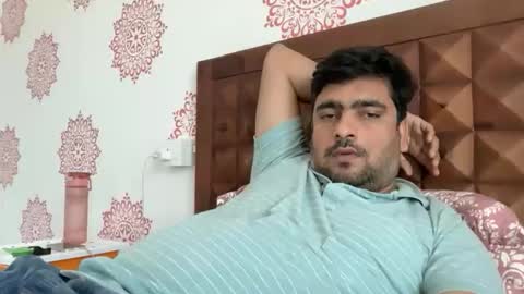 Snapshot of manu2704 chatting on November 9, 6:23 am sexy boy online show from November 9, 6:23 am