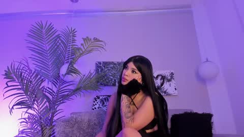 Manu Velez  online show from December 12, 5:37 pm