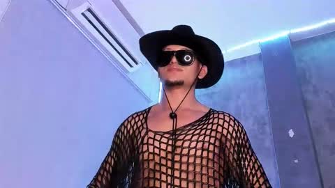 Snapshot of manuel_fpg chatting on February 6, 3:33 am Manuel online show from February 6, 3:33 am