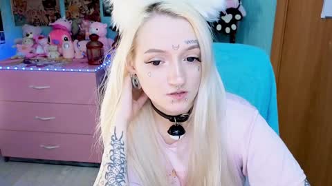 Snapshot of manuela_unicorn chatting on December 7, 8:49 pm Manuela online show from December 7, 8:49 pm