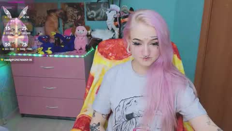 Snapshot of manuela_unicorn chatting on September 12, 4:07 pm Manuela online show from September 12, 4:07 pm