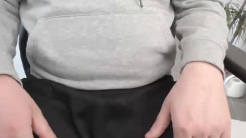 Snapshot of manuherb84 chatting on November 9, 9:40 am manuherb84 online show from November 9, 9:40 am