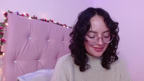 Snapshot of manumeow_ chatting on January 12, 1:21 am Manu online show from January 12, 1:21 am