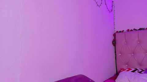 Manu  online show from February 10, 11:09 pm