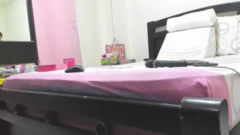 Mara online show from February 11, 1:05 pm