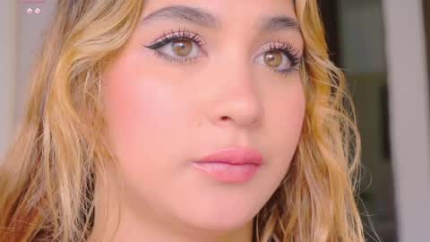 Mara Independent Model online show from May 30, 2:36 pm