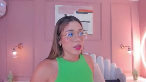 Snapshot of mara_brooks chatting on December 28, 6:18 pm Mara online show from December 28, 6:18 pm