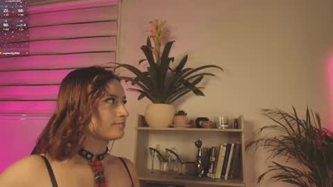 Snapshot of mara_santoro chatting on February 26, 3:21 am Mara Santoro online show from February 26, 3:21 am