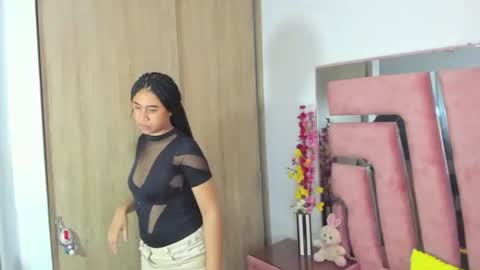 Marakarly online show from November 17, 6:14 pm