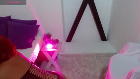 Mara Silk online show from February 11, 3:44 am