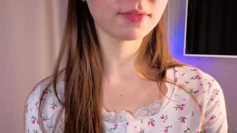 Snapshot of maravilllaa chatting on February 28, 3:24 pm Mary online show from February 28, 3:24 pm