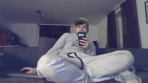 Snapshot of marbay2001 chatting on January 10, 7:59 pm marbay2001 online show from January 10, 7:59 pm