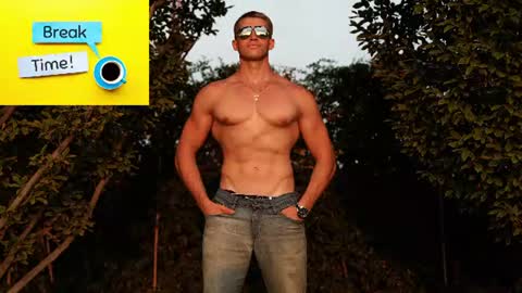 Snapshot of marc105100 chatting on June 30, 4:08 pm alex marvelxx online show from June 30, 4:08 pm