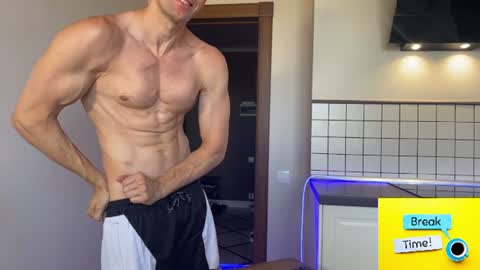 Snapshot of marc105100 chatting on July 2, 7:36 am alex marvelxx online show from July 2, 7:36 am