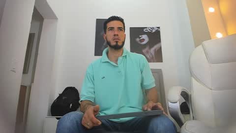 Marc Ruffalo online show from April 14, 11:27 am