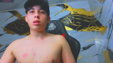 Snapshot of marcelo_boy chatting on October 27, 1:59 pm marcelo_boy online show from October 27, 1:59 pm