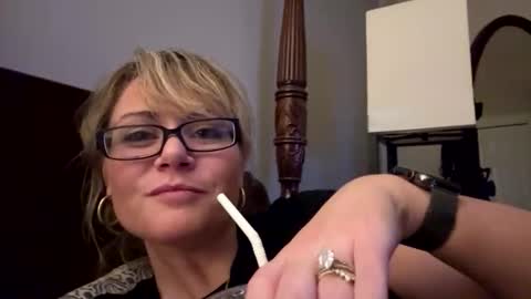 Marci Wallace online show from November 12, 5:19 am