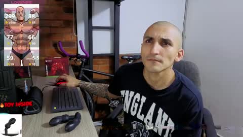 Marck  Independent model  online show from April 12, 3:55 am