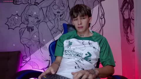 marco_777_ online show from May 8, 6:57 pm