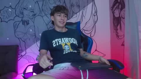 marco_777_ online show from May 17, 7:43 pm