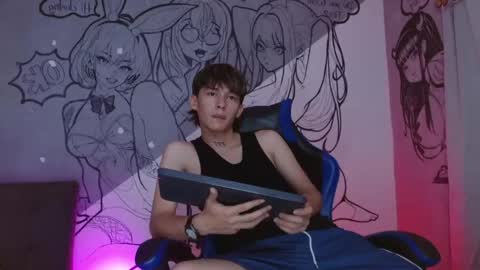 marco_777_ online show from May 21, 7:10 pm