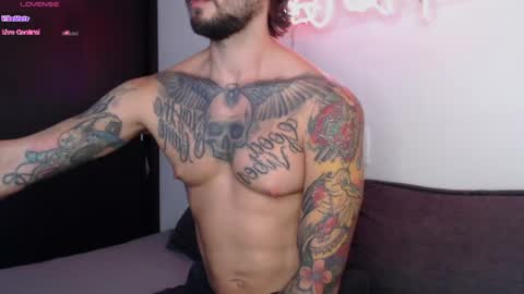 marco_allison43 online show from June 2, 6:21 pm