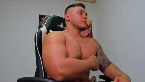 Snapshot of marco_diaz1 chatting on July 15, 9:53 pm Marco Diaz online show from July 15, 9:53 pm