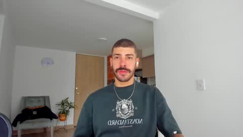 Snapshot of marco_tahani_ chatting on January 4, 12:27 pm Marco IG marco tahani online show from January 4, 12:27 pm